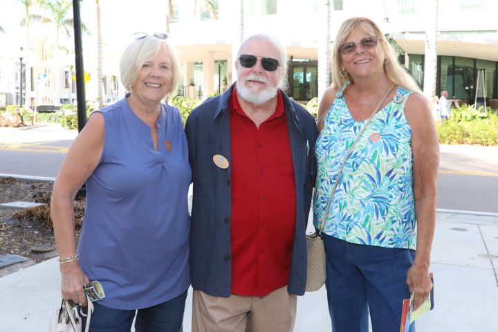 Discover Sarasota Tours Art Crawl March 2025