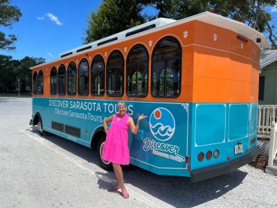 a bus parked in a parking lot